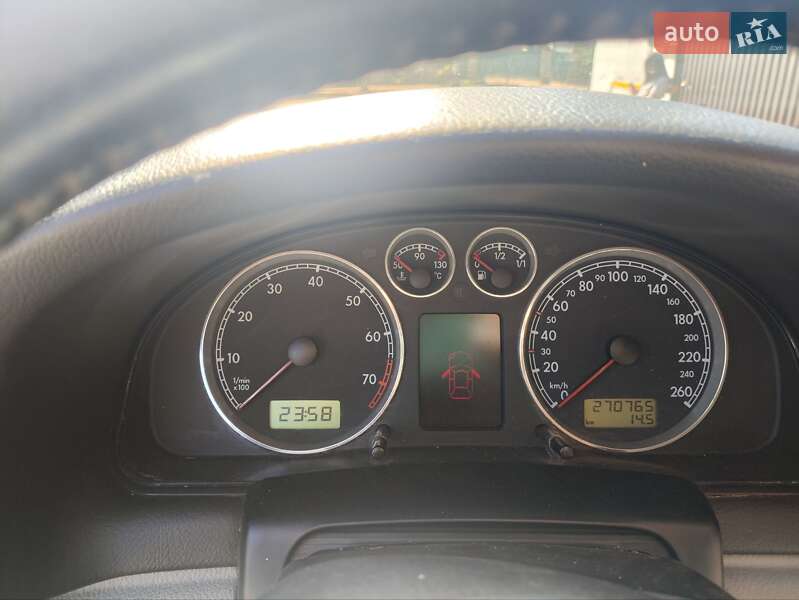 Седан Volkswagen Passat 2002 в Первомайську