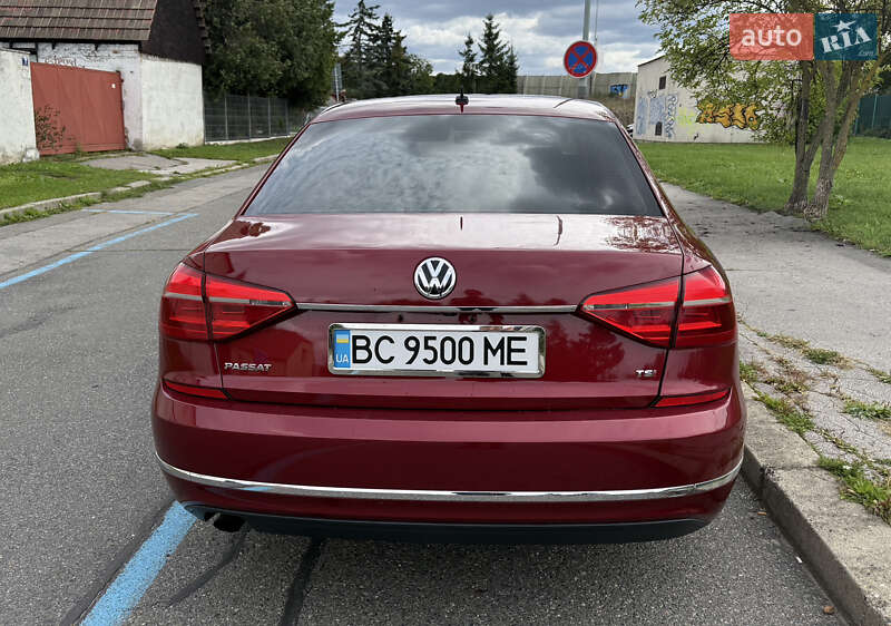 Седан Volkswagen Passat 2016 в Иршаве