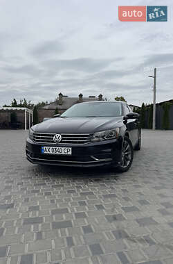 Седан Volkswagen Passat 2017 в Кропивницком
