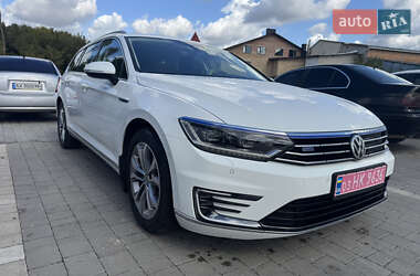 Универсал Volkswagen Passat 2018 в Бродах