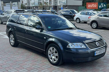 Универсал Volkswagen Passat 2000 в Киеве