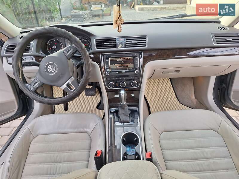 Седан Volkswagen Passat 2014 в Первомайську