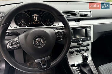 Універсал Volkswagen Passat 2012 в 