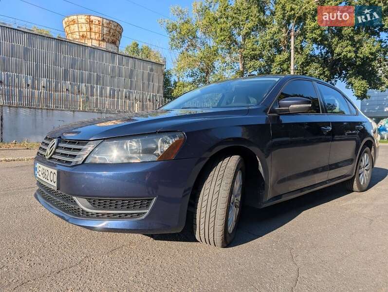 Седан Volkswagen Passat 2014 в Дніпрі