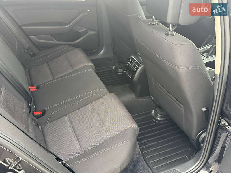 Универсал Volkswagen Passat 2015 в Пустомытах фото 6 Универсал Volkswagen Passat 2015 в Пустомытах