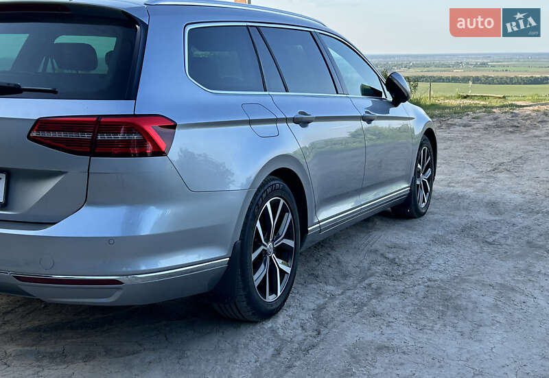 Універсал Volkswagen Passat 2018 в Радивиліві