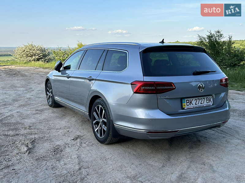 Універсал Volkswagen Passat 2018 в Радивиліві