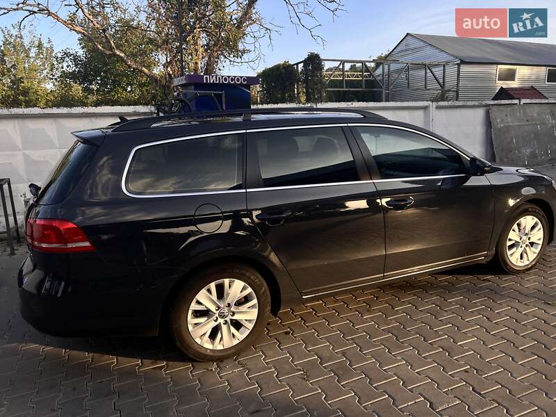 Универсал Volkswagen Passat 2013 в Черновцах