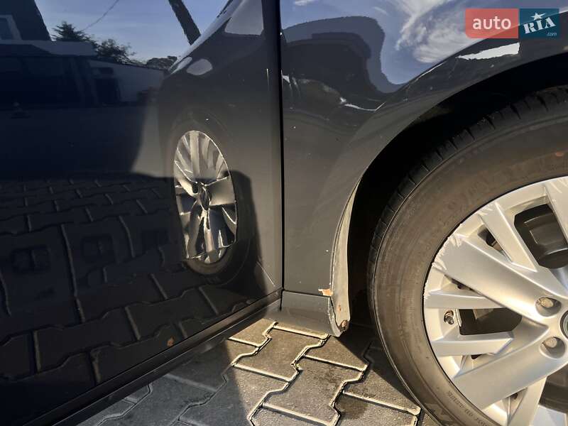 Универсал Volkswagen Passat 2013 в Черновцах