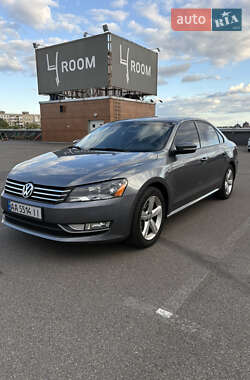 Седан Volkswagen Passat 2015 в Киеве