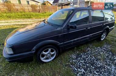 Седан Volkswagen Passat 1989 в Хотині