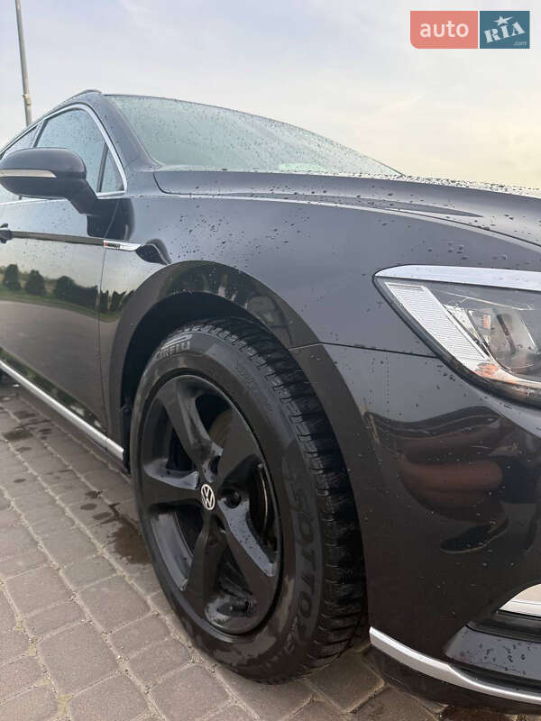 Універсал Volkswagen Passat 2015 в Львові