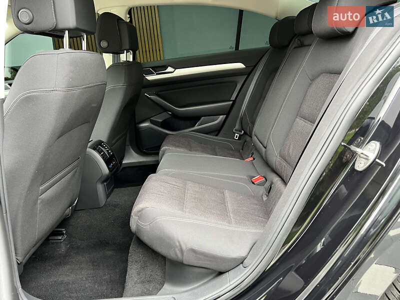 Седан Volkswagen Passat 2019 в Трускавце