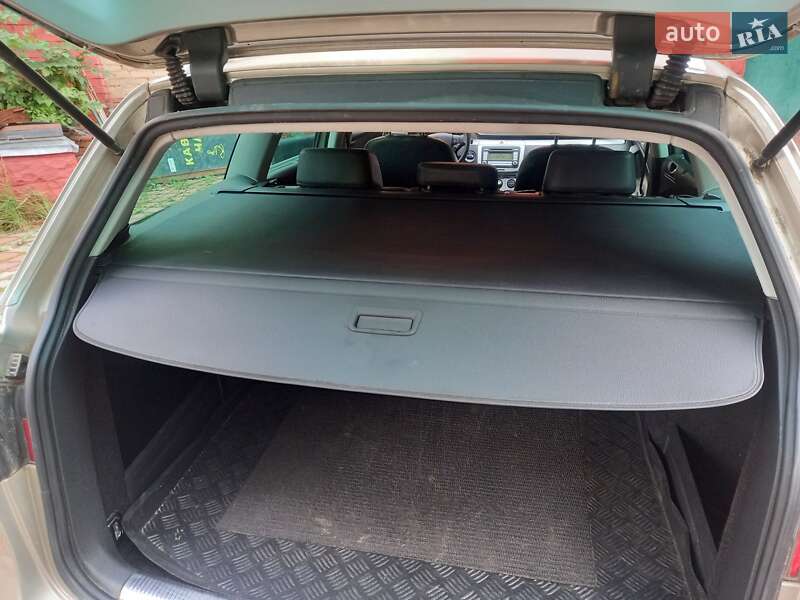 Універсал Volkswagen Passat 2006 в Хмельницькому