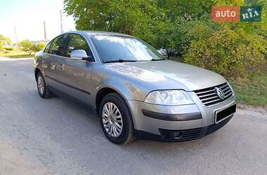 Седан Volkswagen Passat 2004 в Черкассах