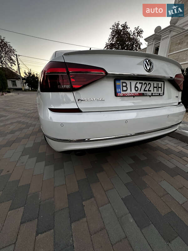 Седан Volkswagen Passat 2018 в Киеве
