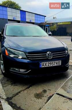 Седан Volkswagen Passat 2015 в Харкові
