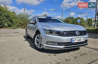 Универсал Volkswagen Passat 2015 в Ивано-Франковске