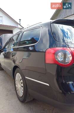 Универсал Volkswagen Passat 2006 в  фото 14 Универсал Volkswagen Passat 2006 в