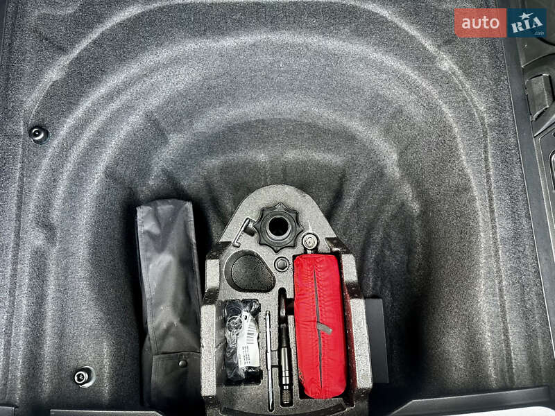 Универсал Volkswagen Passat 2020 в Луцке