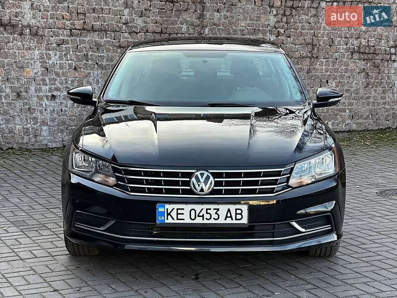 Седан Volkswagen Passat 2016 в 