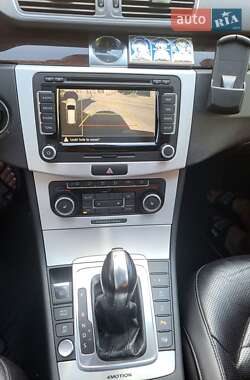 Универсал Volkswagen Passat 2011 в 