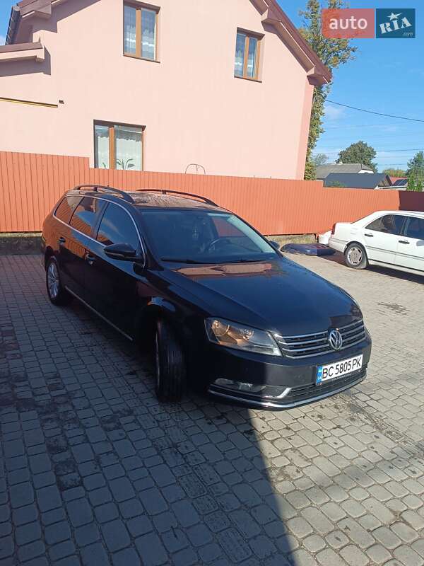 Универсал Volkswagen Passat 2011 в Судовой Вишне