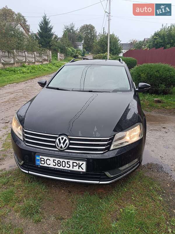 Универсал Volkswagen Passat 2011 в Судовой Вишне