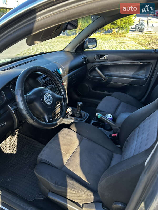 Седан Volkswagen Passat 2003 в Хмельницькому