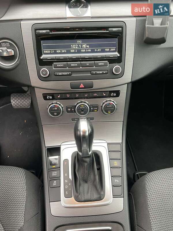 Універсал Volkswagen Passat 2013 в Миколаєві