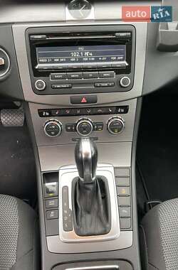 Универсал Volkswagen Passat 2013 в 