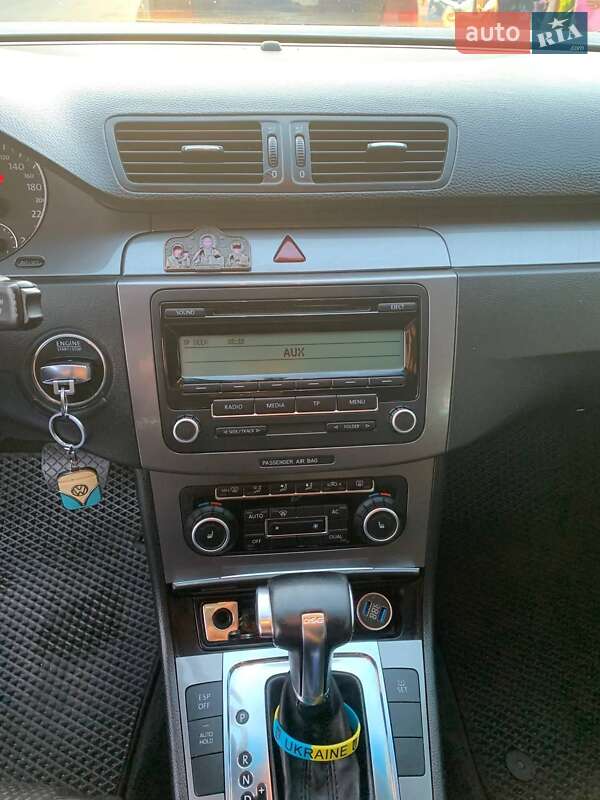 Седан Volkswagen Passat 2010 в Балте