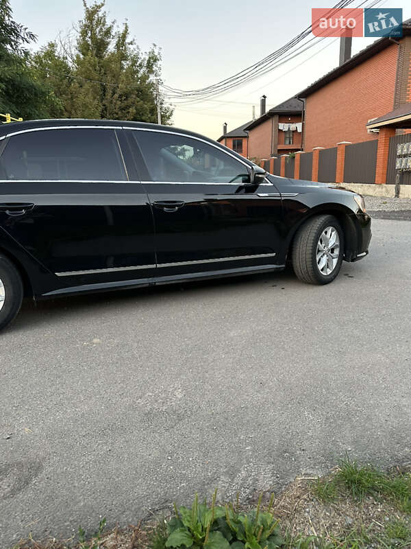Седан Volkswagen Passat 2015 в Вінниці