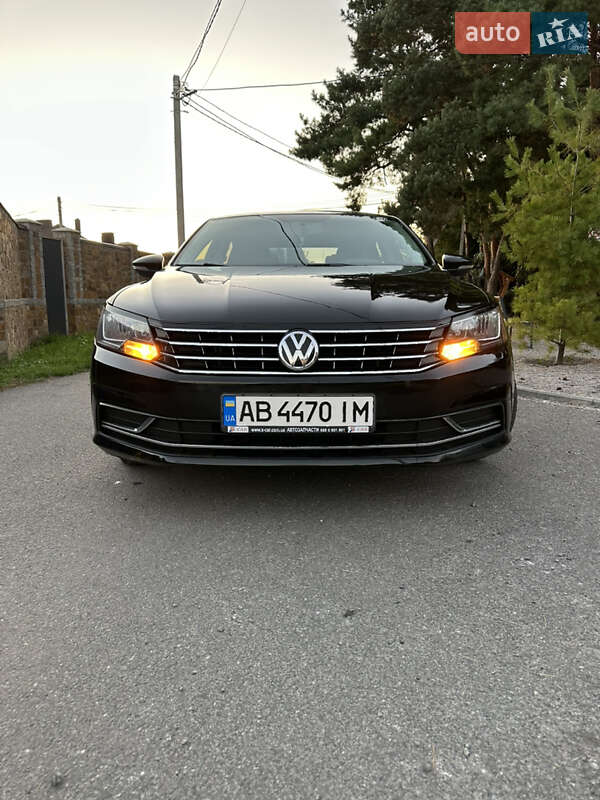 Седан Volkswagen Passat 2015 в Вінниці