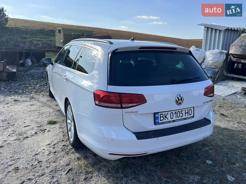 Универсал Volkswagen Passat 2017 в Ровно