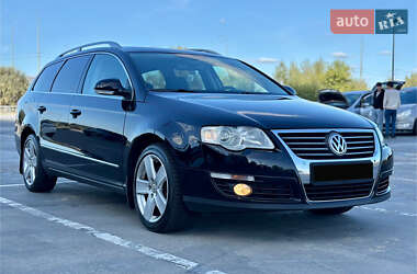 Универсал Volkswagen Passat 2009 в Киеве
