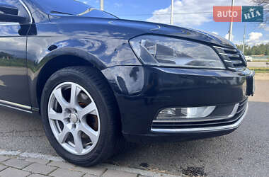 Седан Volkswagen Passat 2011 в 