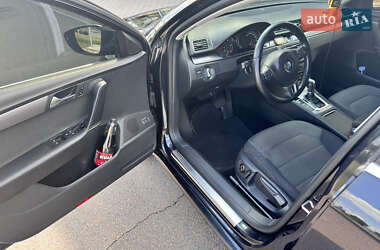Седан Volkswagen Passat 2011 в 