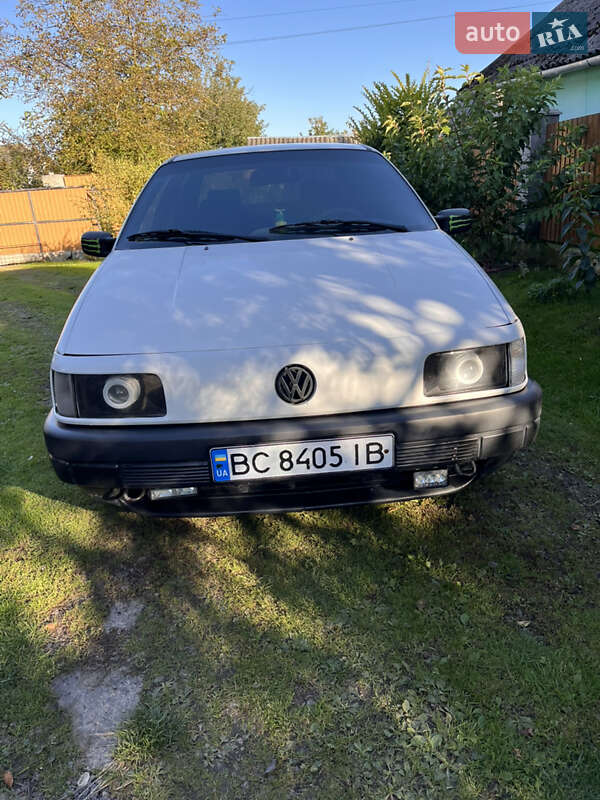 Volkswagen Passat 1990