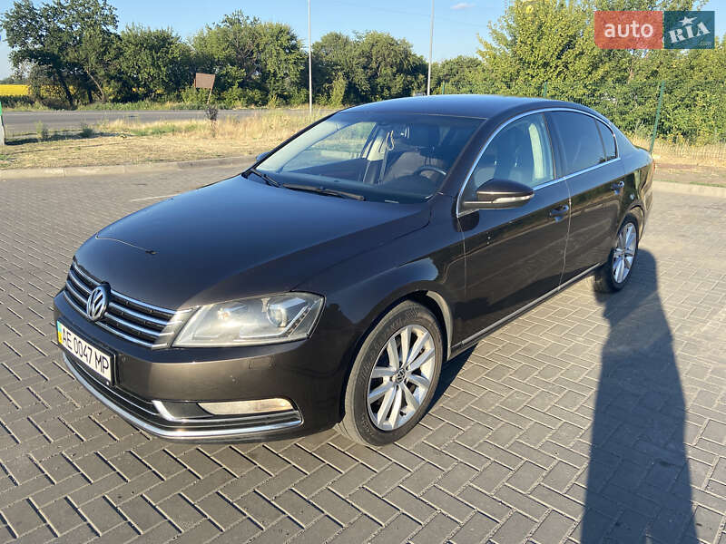 Седан Volkswagen Passat 2013 в Павлограде фото 3 Седан Volkswagen Passat 2013 в Павлограде