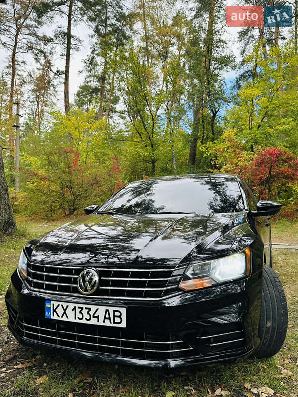 Седан Volkswagen Passat 2017 в Харькове