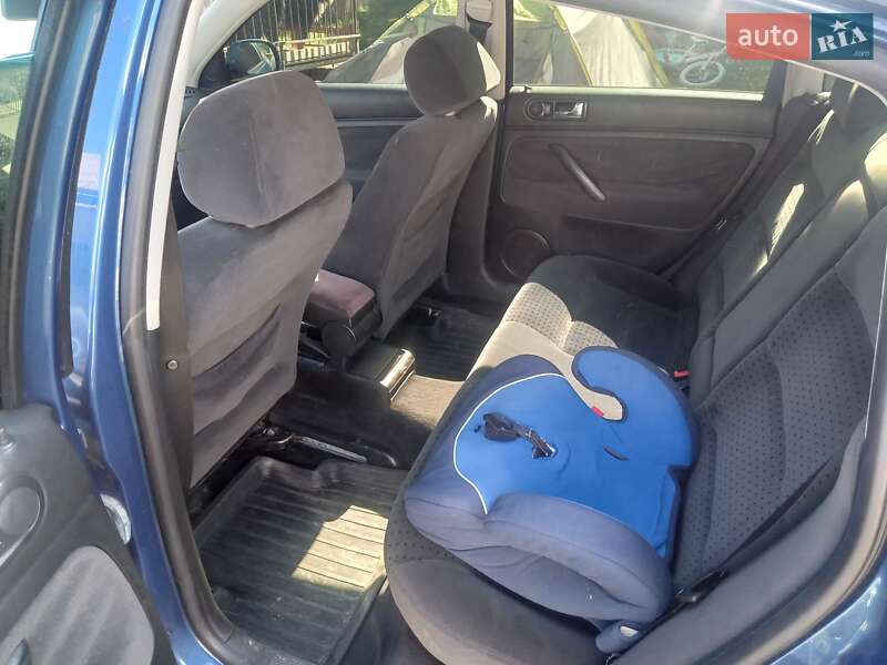 Седан Volkswagen Passat 1999 в Надворной фото 12 Седан Volkswagen Passat 1999 в Надворной