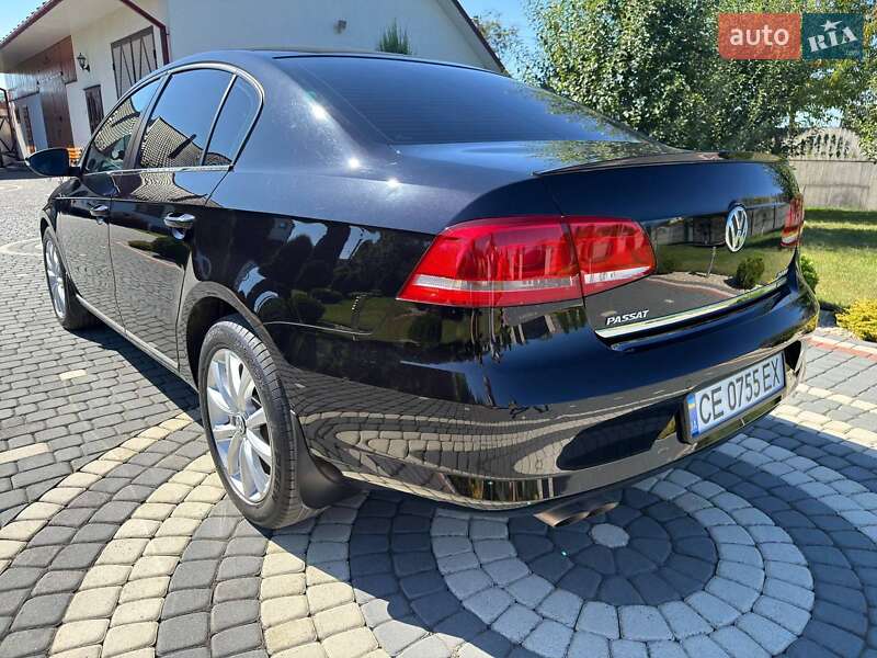 Седан Volkswagen Passat 2012 в Сторожинце