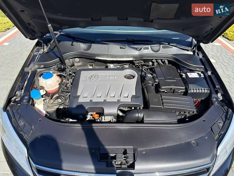 Седан Volkswagen Passat 2012 в Сторожинце