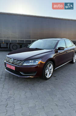 Седан Volkswagen Passat 2014 в Луцке