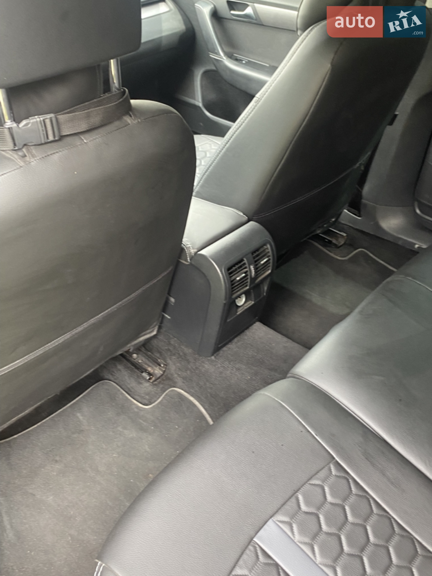 2011 Volkswagen Passat - мініатюра 11