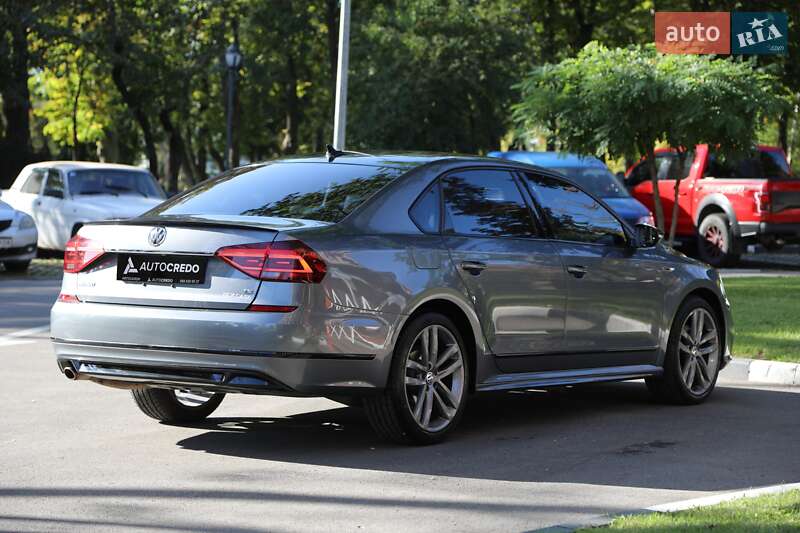 Седан Volkswagen Passat 2017 в Харькове