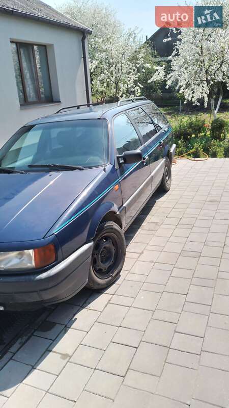 Универсал Volkswagen Passat 1993 в Ровно