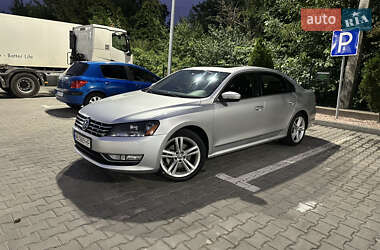 Седан Volkswagen Passat 2014 в Виннице
