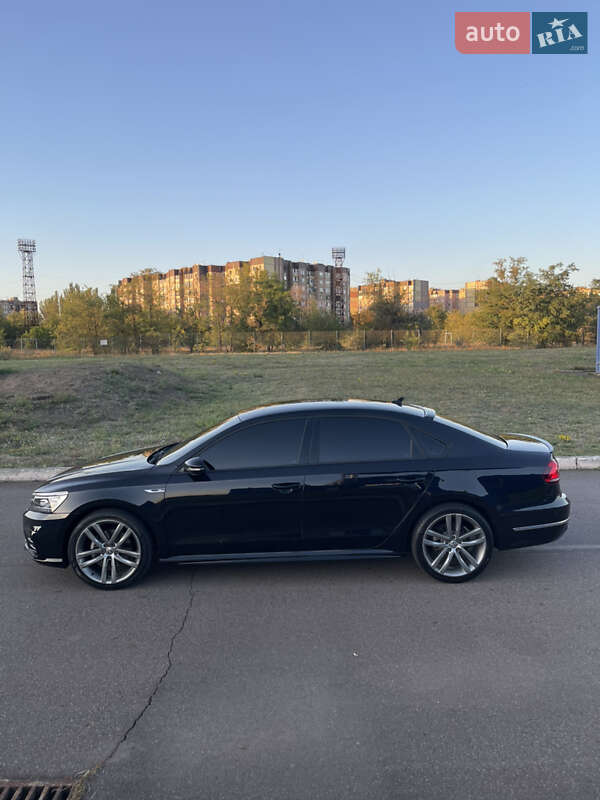 Седан Volkswagen Passat 2018 в Кривом Роге